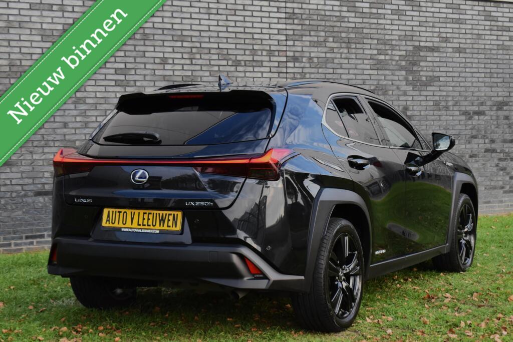 Lexus UX Lexus UX 250h Midnight Edition ACC/BLIND SPOT/ELEK. A KLEP/ETC.!