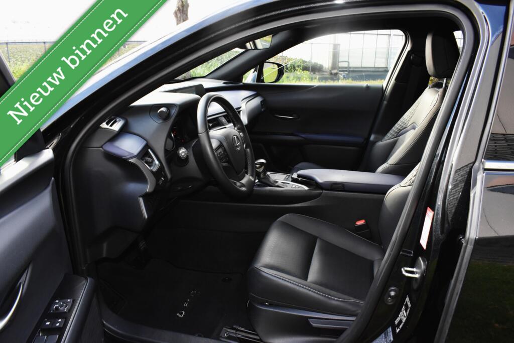 Lexus UX Lexus UX 250h Midnight Edition ACC/BLIND SPOT/ELEK. A KLEP/ETC.!