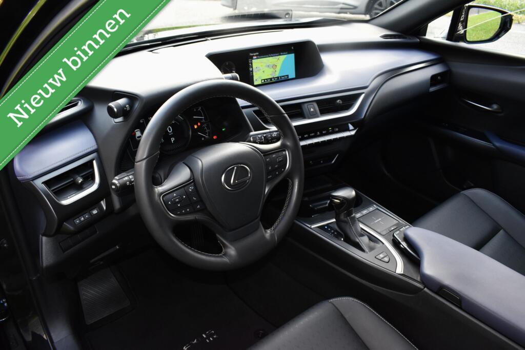 Lexus UX Lexus UX 250h Midnight Edition ACC/BLIND SPOT/ELEK. A KLEP/ETC.!
