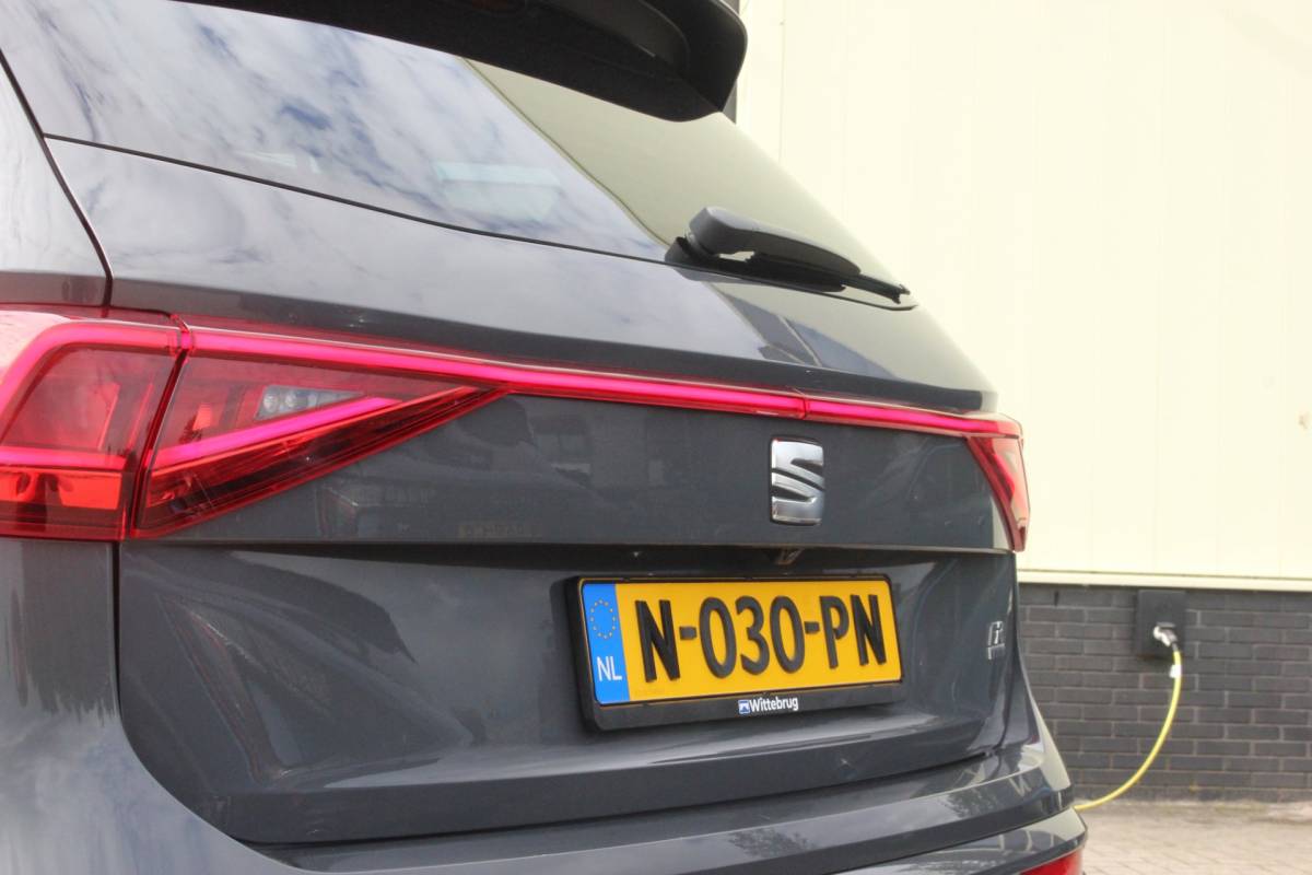SEAT Tarraco Seat Tarraco 1.4 TSI e-Hybrid PHEV FR Business Intense | Trekhaak | Dak