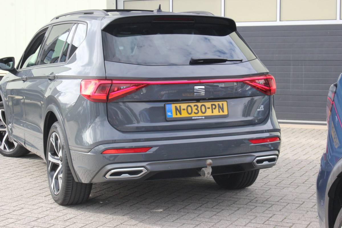 SEAT Tarraco Seat Tarraco 1.4 TSI e-Hybrid PHEV FR Business Intense | Trekhaak | Dak