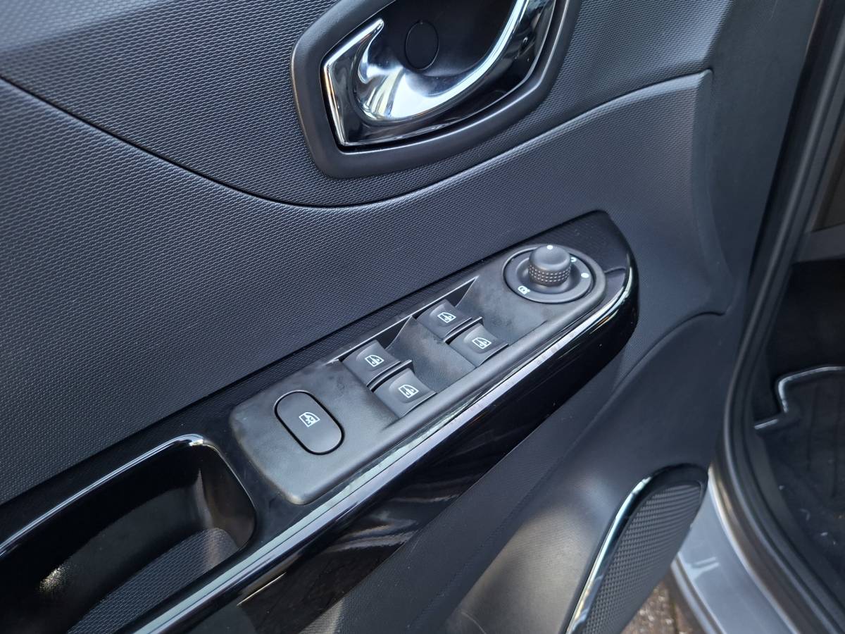 Renault Captur Renault Captur 1.2 TCe Dynamique Automaat Hoge zit Trekhaak Orig.NL
