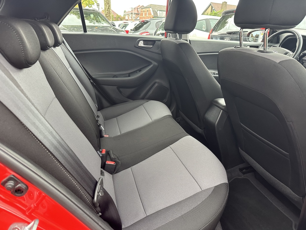 Hyundai i20 Hyundai i20 1.0 T-GDI Comfort | Achteruitrijcamera | Apple CarPlay |