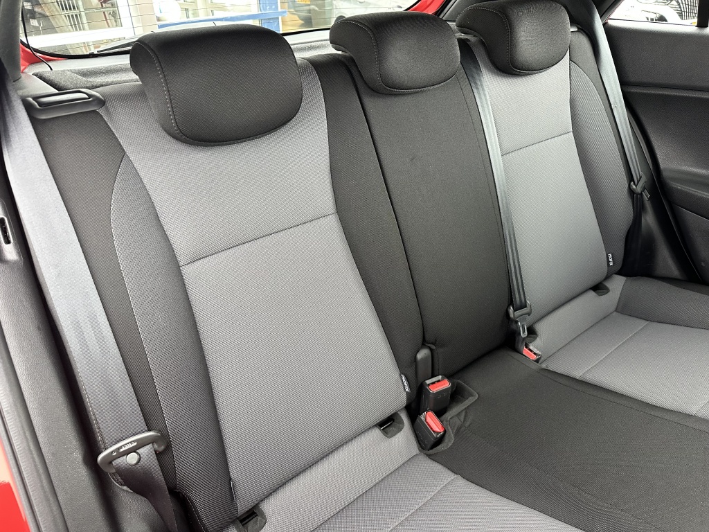 Hyundai i20 Hyundai i20 1.0 T-GDI Comfort | Achteruitrijcamera | Apple CarPlay |