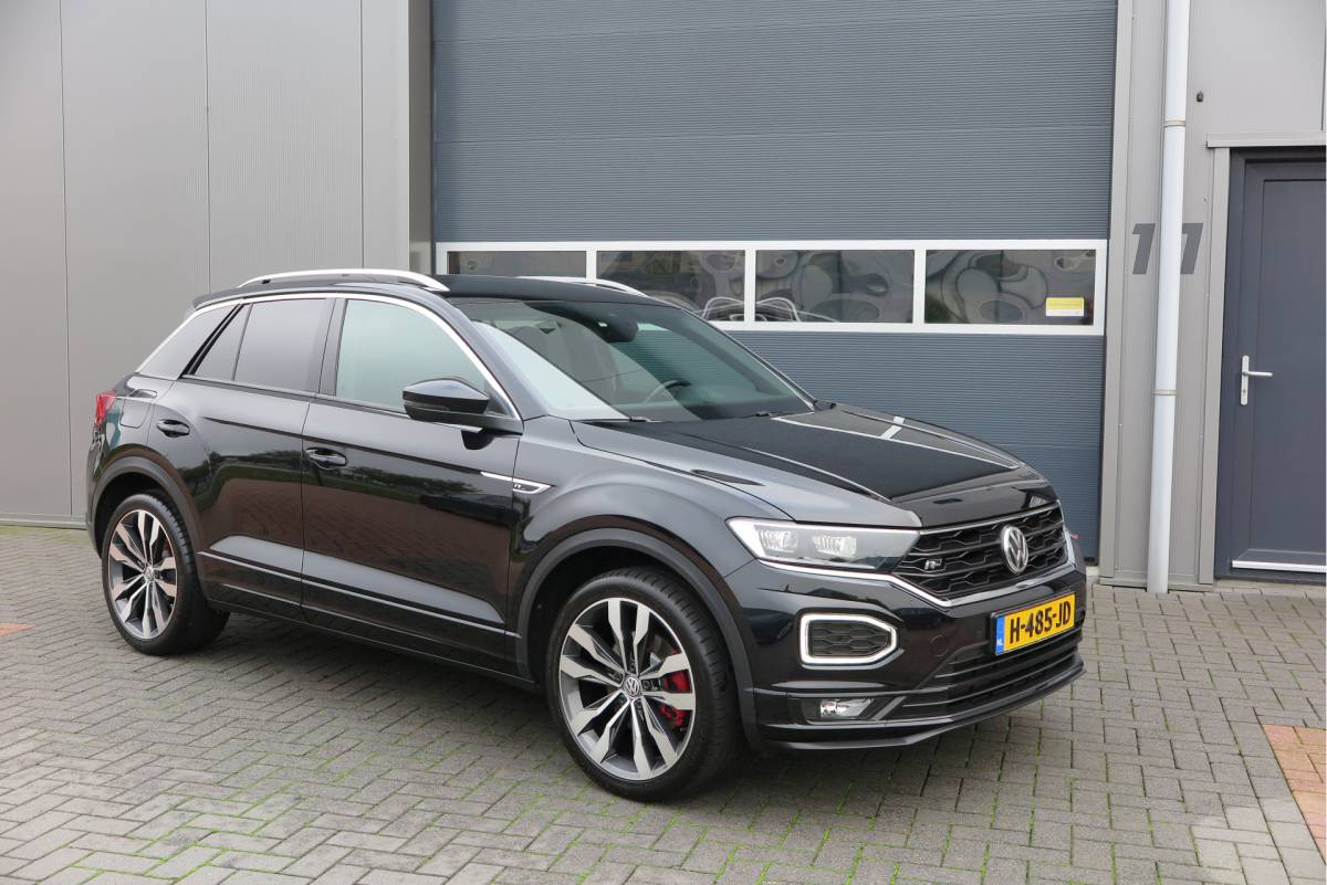 Volkswagen T-Roc Volkswagen T-Roc 1.5 TSI  150pk DSG Sport Business R-Line ,Led,Trekhaak ,Navi, Achteruitrijcamera, Virtual cockpit, DAB+ , PDC, LMV19″ ,Electr. achterklep, Carplay etc.