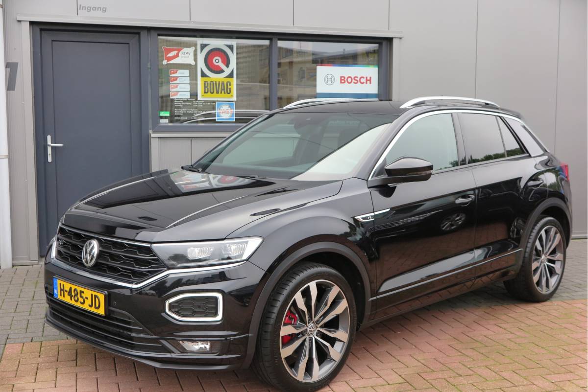 Volkswagen T-Roc Volkswagen T-Roc 1.5 TSI  150pk DSG Sport Business R-Line ,Led,Trekhaak ,Navi, Achteruitrijcamera, Virtual cockpit, DAB+ , PDC, LMV19″ ,Electr. achterklep, Carplay etc.