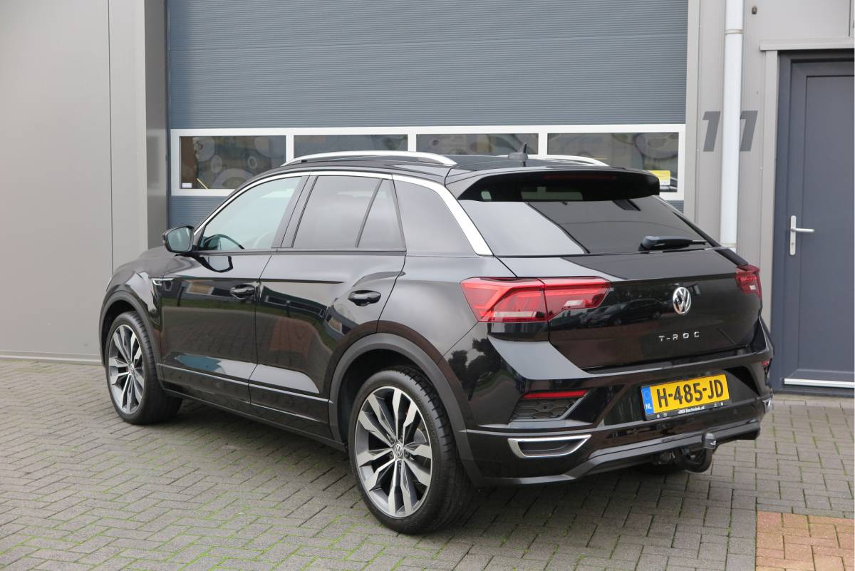 Volkswagen T-Roc Volkswagen T-Roc 1.5 TSI  150pk DSG Sport Business R-Line ,Led,Trekhaak ,Navi, Achteruitrijcamera, Virtual cockpit, DAB+ , PDC, LMV19″ ,Electr. achterklep, Carplay etc.