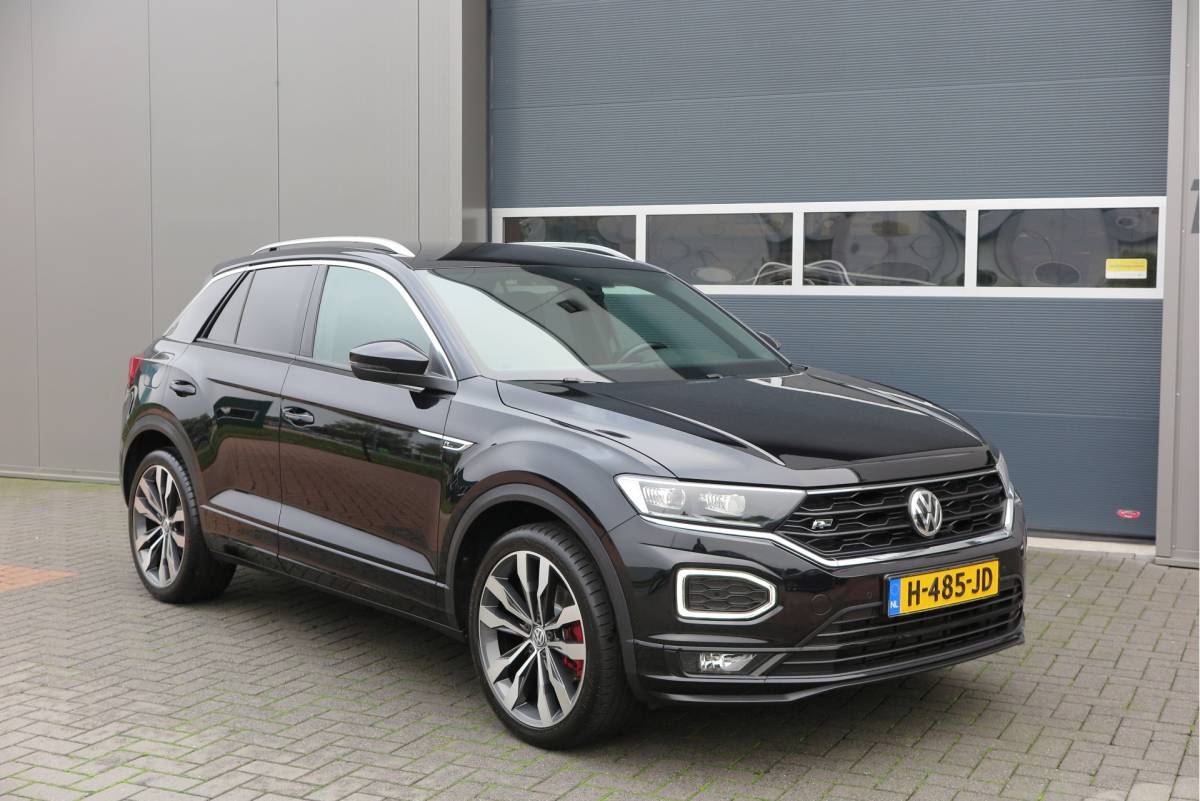 Volkswagen T-Roc Volkswagen T-Roc 1.5 TSI  150pk DSG Sport Business R-Line ,Led,Trekhaak ,Navi, Achteruitrijcamera, Virtual cockpit, DAB+ , PDC, LMV19″ ,Electr. achterklep, Carplay etc.