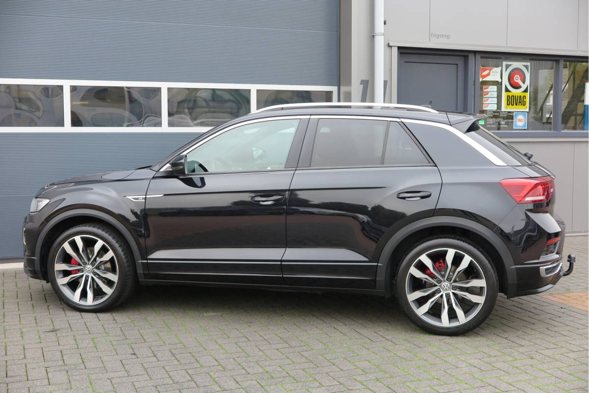 Volkswagen T-Roc Volkswagen T-Roc 1.5 TSI  150pk DSG Sport Business R-Line ,Led,Trekhaak ,Navi, Achteruitrijcamera, Virtual cockpit, DAB+ , PDC, LMV19″ ,Electr. achterklep, Carplay etc.