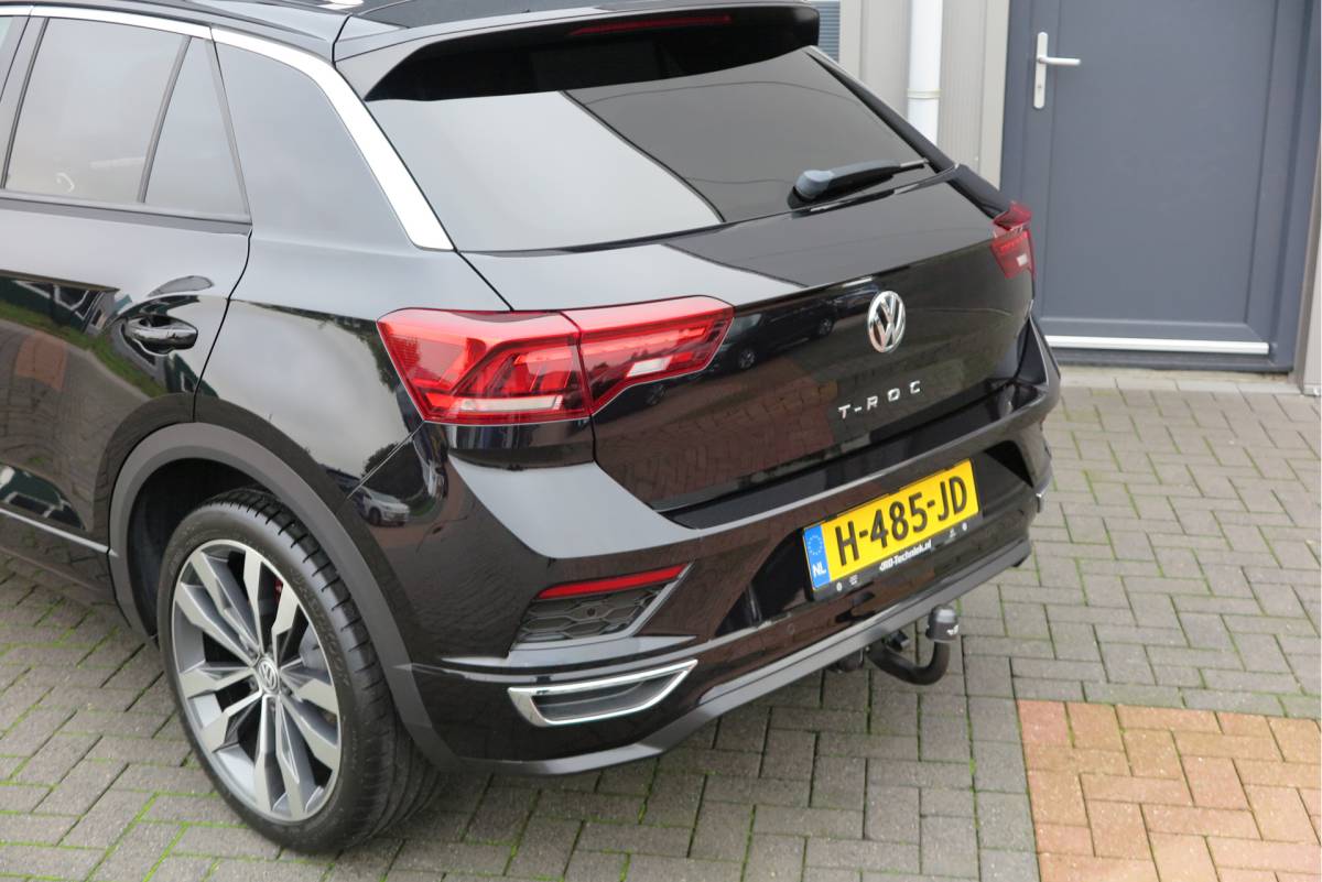Volkswagen T-Roc Volkswagen T-Roc 1.5 TSI  150pk DSG Sport Business R-Line ,Led,Trekhaak ,Navi, Achteruitrijcamera, Virtual cockpit, DAB+ , PDC, LMV19″ ,Electr. achterklep, Carplay etc.