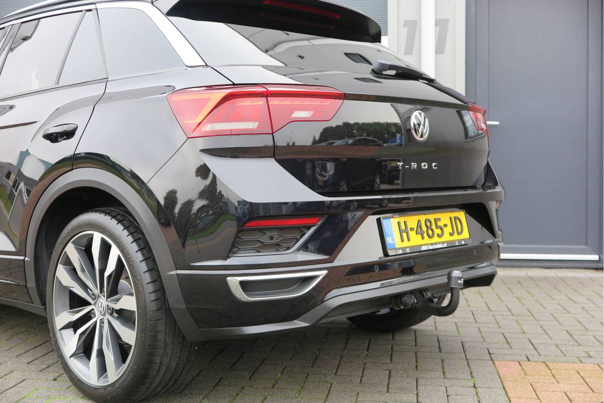 Volkswagen T-Roc Volkswagen T-Roc 1.5 TSI  150pk DSG Sport Business R-Line ,Led,Trekhaak ,Navi, Achteruitrijcamera, Virtual cockpit, DAB+ , PDC, LMV19″ ,Electr. achterklep, Carplay etc.