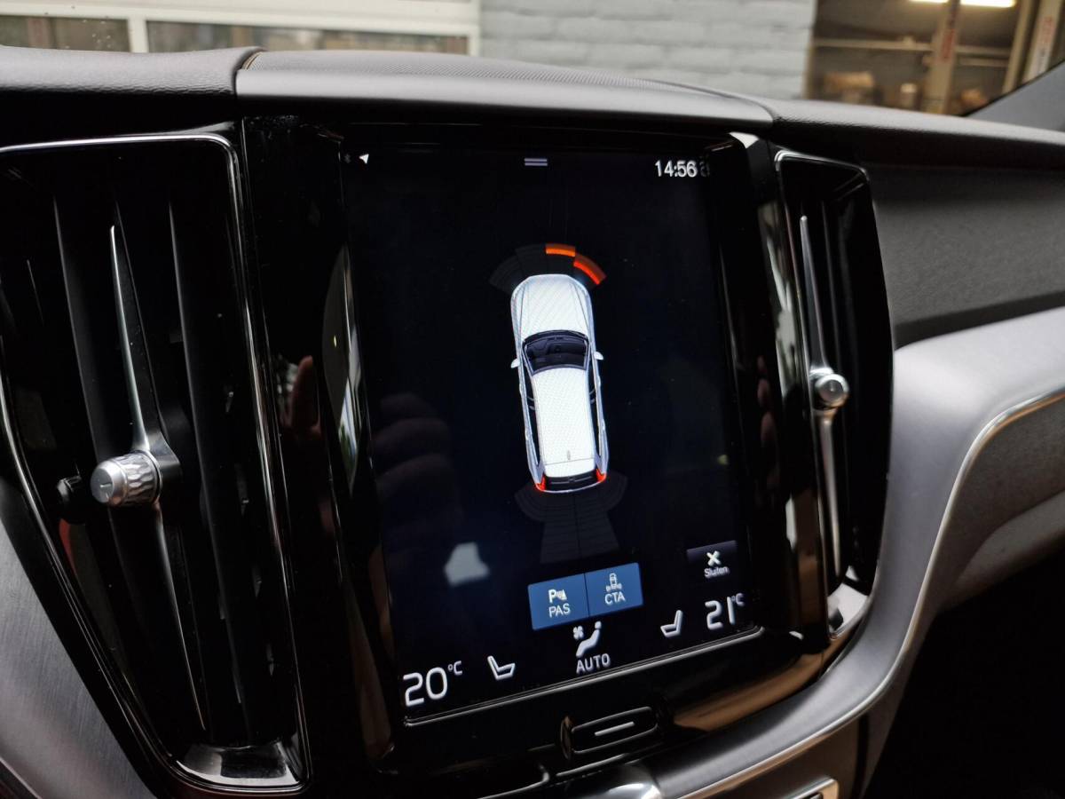 Volvo XC60 Volvo XC60 2.0 B5 251PK Inscription|Trekhaak|ACC|Clima|Carplay|Camera