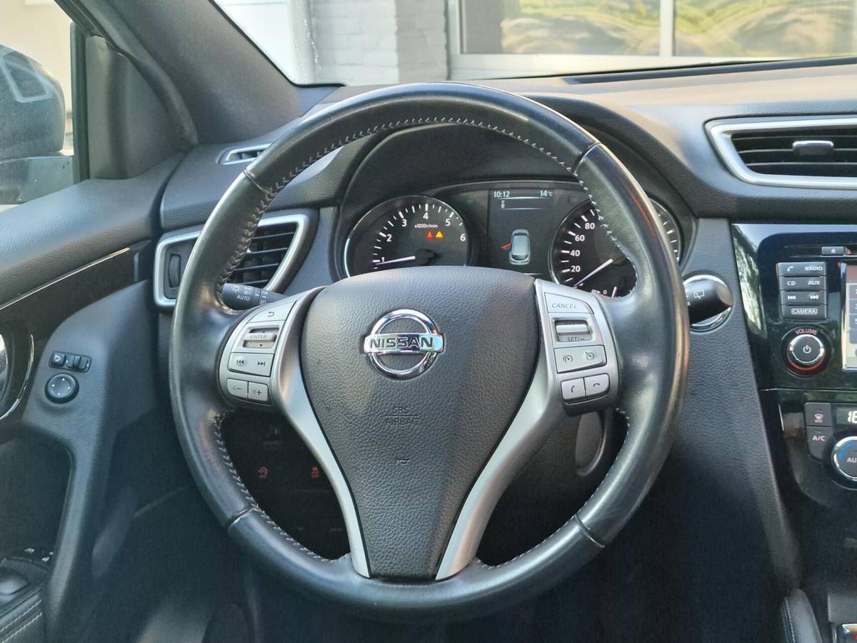 Nissan QASHQAI Nissan Qashqai 1.2 N-Vision|Pano|Trekhaak|Clima|360-Camera|62.996KM