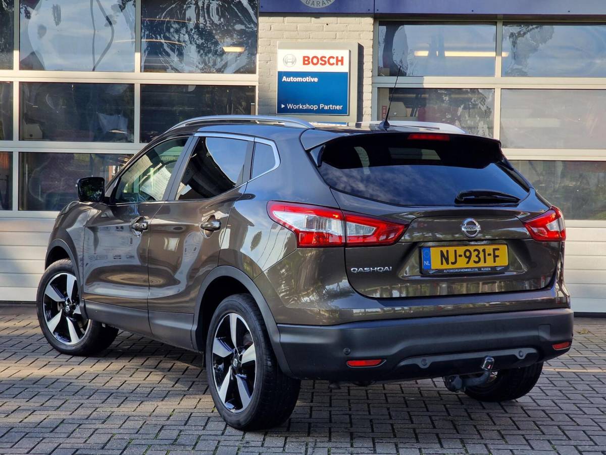 Nissan QASHQAI Nissan Qashqai 1.2 N-Vision|Pano|Trekhaak|Clima|360-Camera|62.996KM