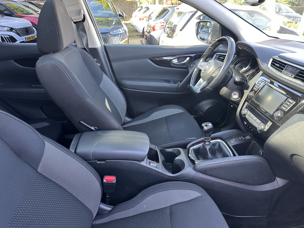 Nissan QASHQAI Nissan Qashqai 1.3 DIG-T N-Connecta