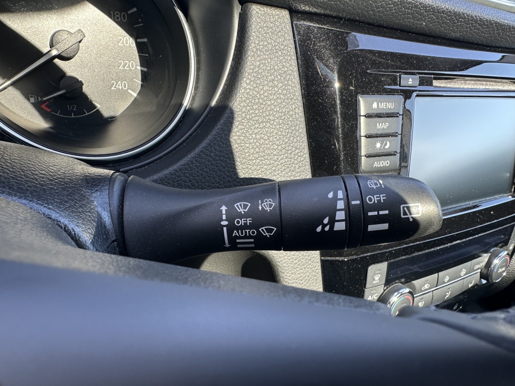 Nissan QASHQAI Nissan Qashqai 1.3 DIG-T N-Connecta