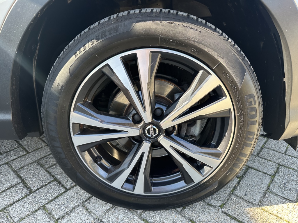 Nissan QASHQAI Nissan Qashqai 1.3 DIG-T N-Connecta
