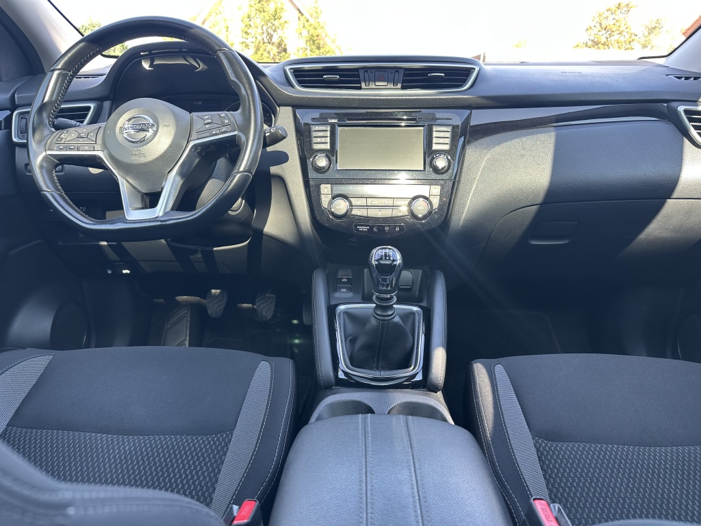 Nissan QASHQAI Nissan Qashqai 1.3 DIG-T N-Connecta