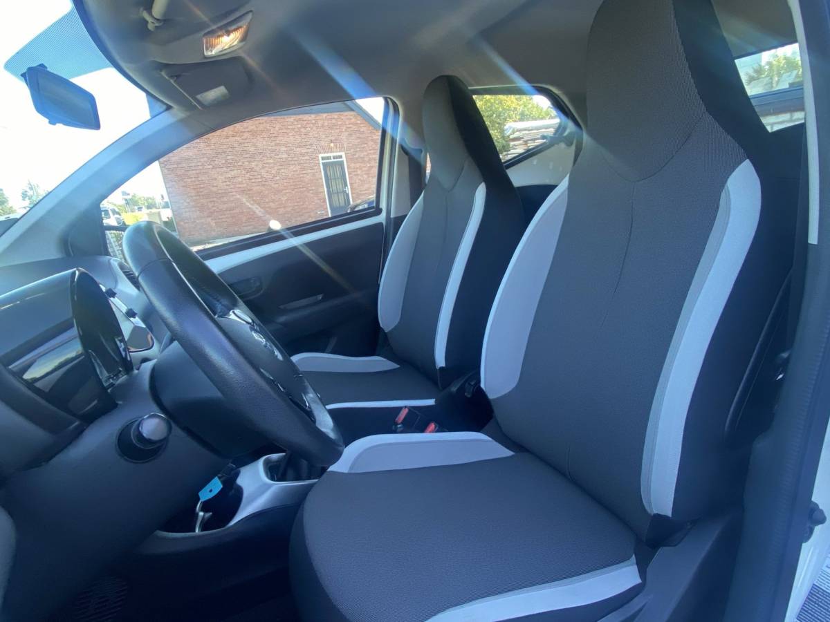 Toyota Aygo Toyota Aygo 1.0 VVT-i x-now/ Camera/ AC/ Navi/ Carplay/ Elec. spiegels