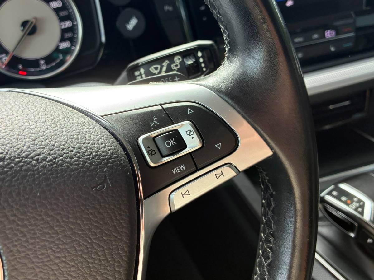 Volkswagen Touareg Volkswagen Touareg 3.0 TDI | Xenon + Carplay + Leder nu €27.975,-!!