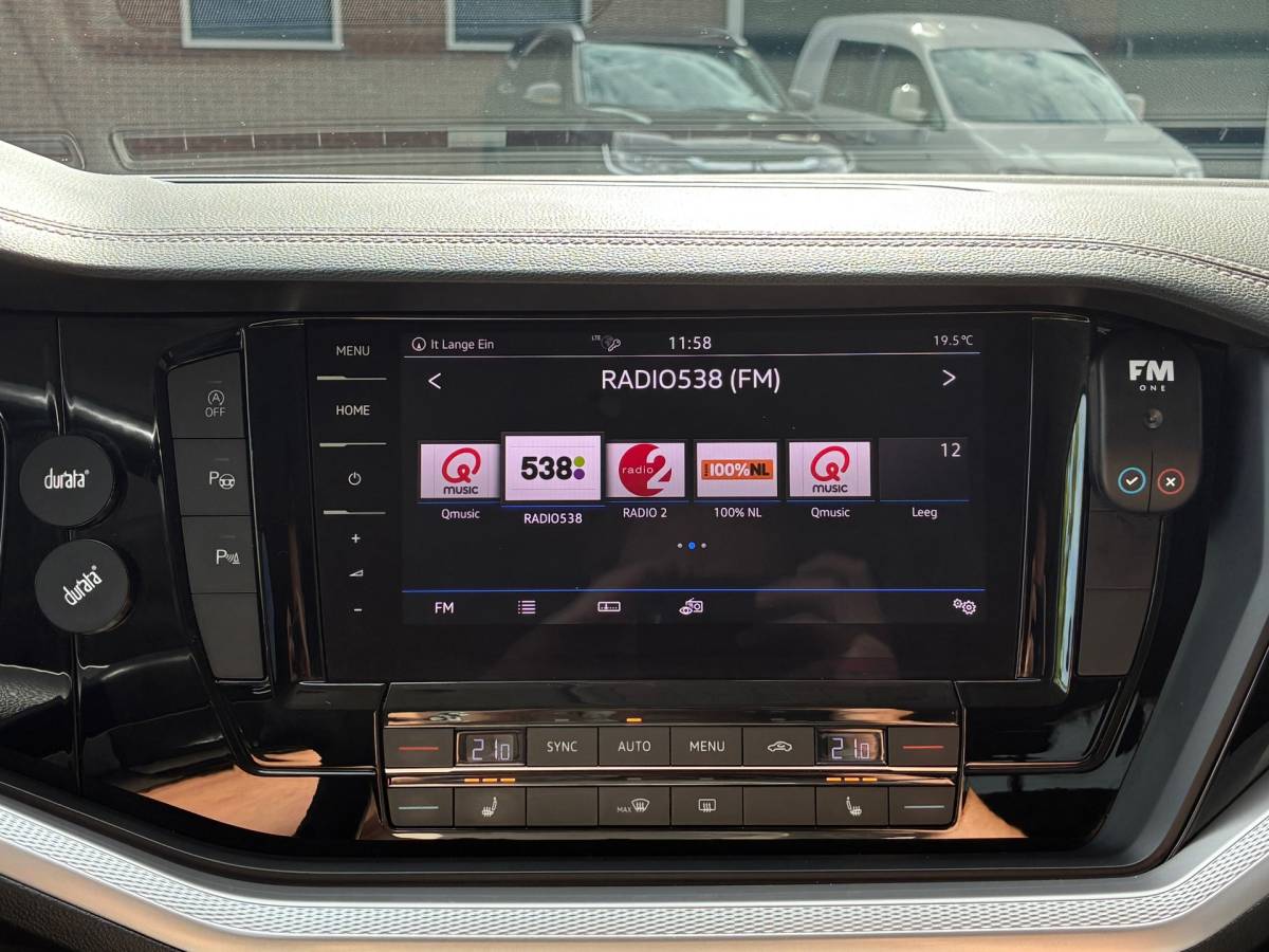 Volkswagen Touareg Volkswagen Touareg 3.0 TDI | Xenon + Carplay + Leder nu €27.975,-!!