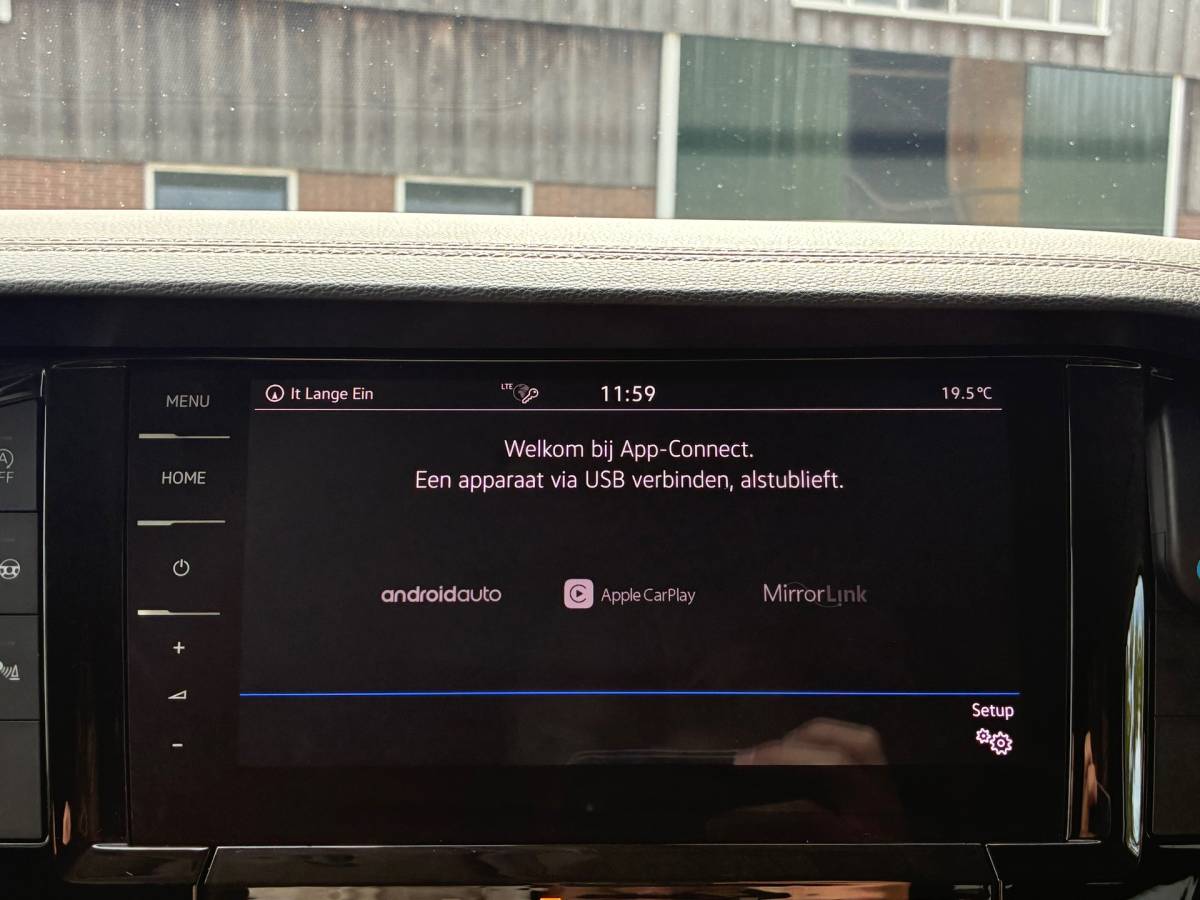 Volkswagen Touareg Volkswagen Touareg 3.0 TDI | Xenon + Carplay + Leder nu €27.975,-!!