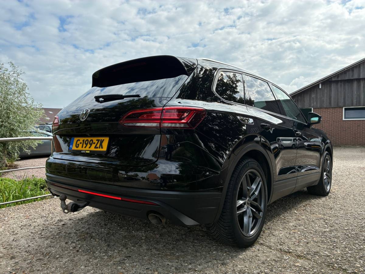 Volkswagen Touareg Volkswagen Touareg 3.0 TDI | Xenon + Carplay + Leder nu €27.975,-!!