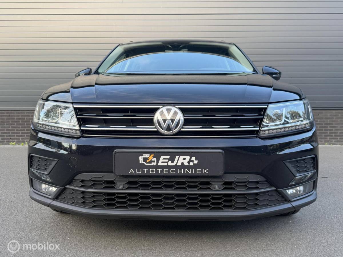 Volkswagen Tiguan Volkswagen Tiguan 1.4 TSI ACT DSG CFL CLIMA*ADABCRUISE*CARPLAY*PDC