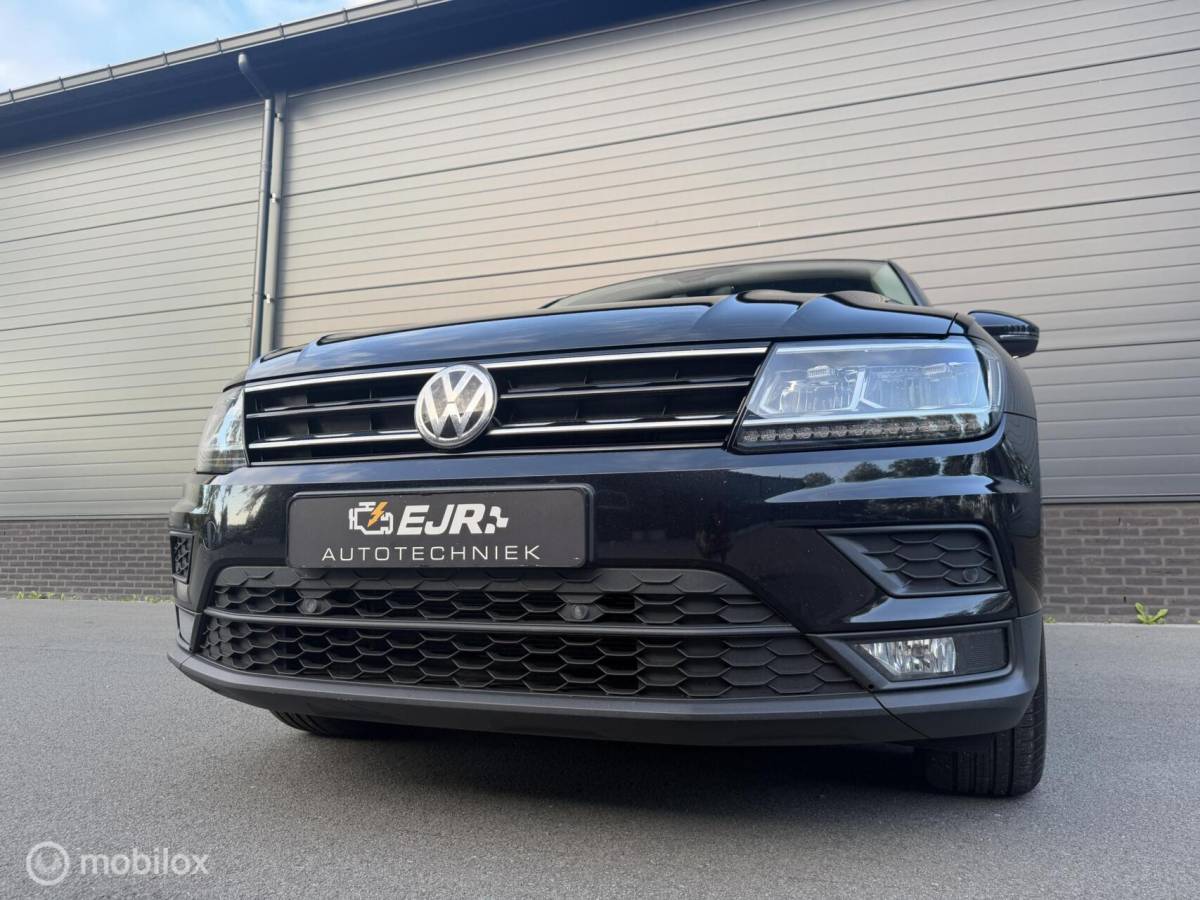 Volkswagen Tiguan Volkswagen Tiguan 1.4 TSI ACT DSG CFL CLIMA*ADABCRUISE*CARPLAY*PDC