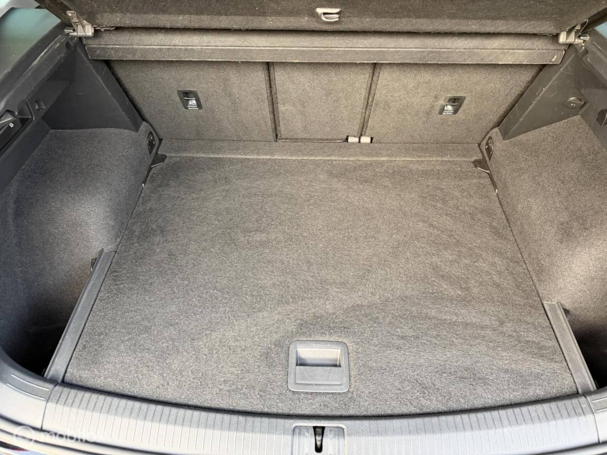 Volkswagen Tiguan Volkswagen Tiguan 1.4 TSI ACT DSG CFL CLIMA*ADABCRUISE*CARPLAY*PDC