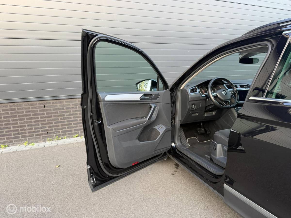 Volkswagen Tiguan Volkswagen Tiguan 1.4 TSI ACT DSG CFL CLIMA*ADABCRUISE*CARPLAY*PDC