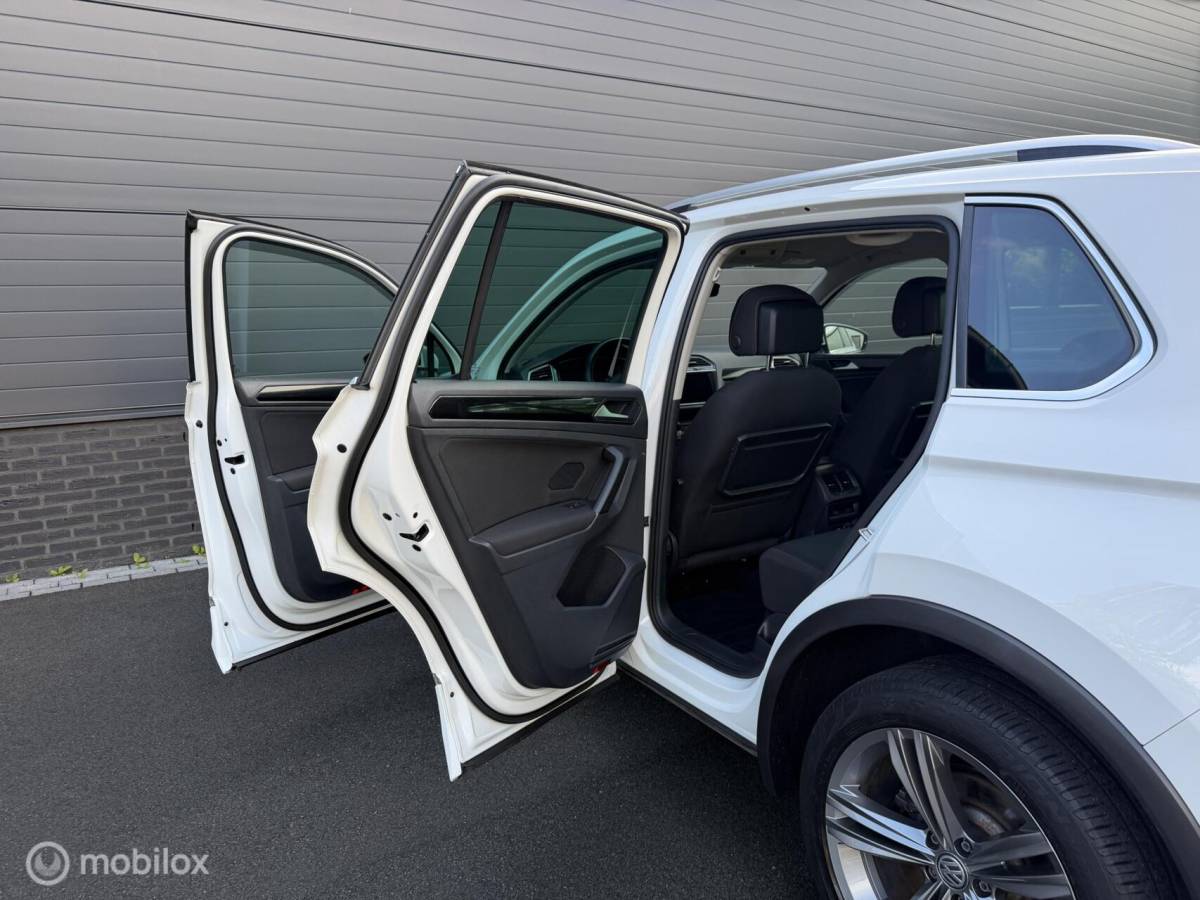 Volkswagen Tiguan Volkswagen Tiguan 1.4 TSI DSG ACT 4Motion R-Line Sound edition