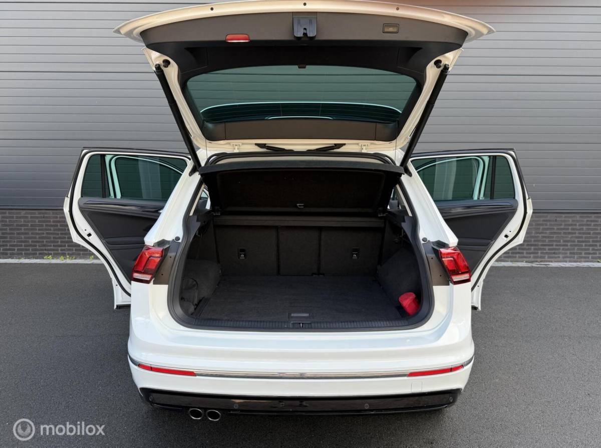 Volkswagen Tiguan Volkswagen Tiguan 1.4 TSI DSG ACT 4Motion R-Line Sound edition