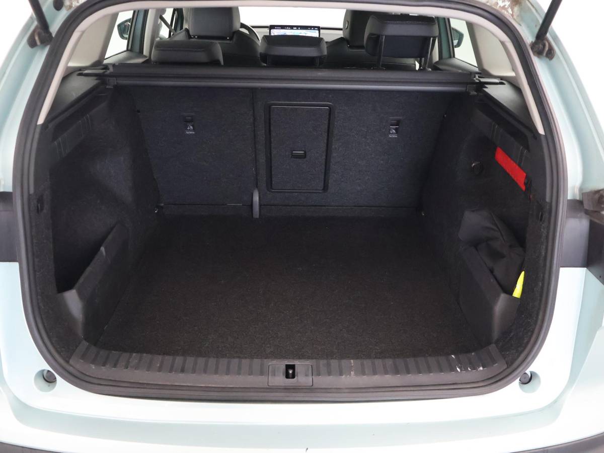 Škoda Enyaq iV Skoda Enyaq iV 60 + SFEERVERLICHTING | APPLE CARPLAY | ANDROID AUTO | DAB