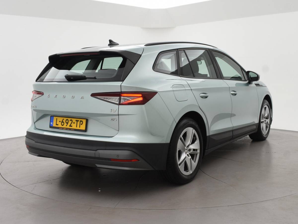 Škoda Enyaq iV Skoda Enyaq iV 60 + SFEERVERLICHTING | APPLE CARPLAY | ANDROID AUTO | DAB