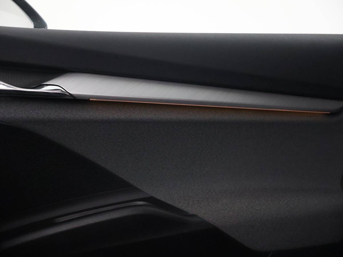 Škoda Enyaq iV Skoda Enyaq iV 60 + SFEERVERLICHTING | APPLE CARPLAY | ANDROID AUTO | DAB