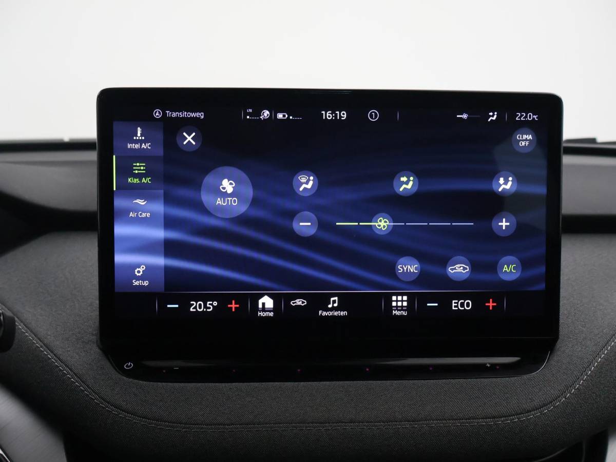 Škoda Enyaq iV Skoda Enyaq iV 60 + SFEERVERLICHTING | APPLE CARPLAY | ANDROID AUTO | DAB