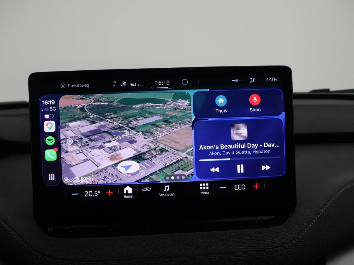 Škoda Enyaq iV Skoda Enyaq iV 60 + SFEERVERLICHTING | APPLE CARPLAY | ANDROID AUTO | DAB