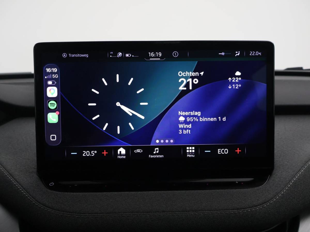 Škoda Enyaq iV Skoda Enyaq iV 60 + SFEERVERLICHTING | APPLE CARPLAY | ANDROID AUTO | DAB