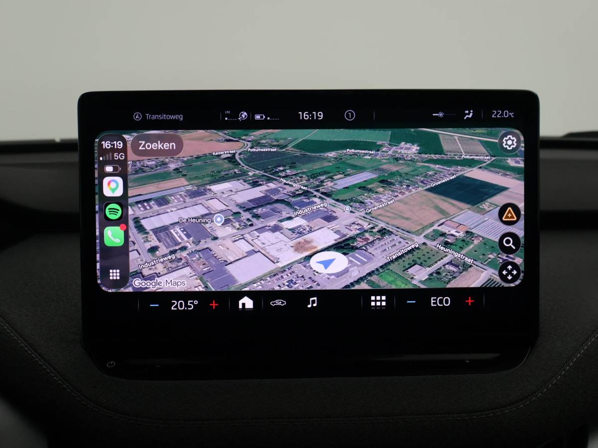 Škoda Enyaq iV Skoda Enyaq iV 60 + SFEERVERLICHTING | APPLE CARPLAY | ANDROID AUTO | DAB
