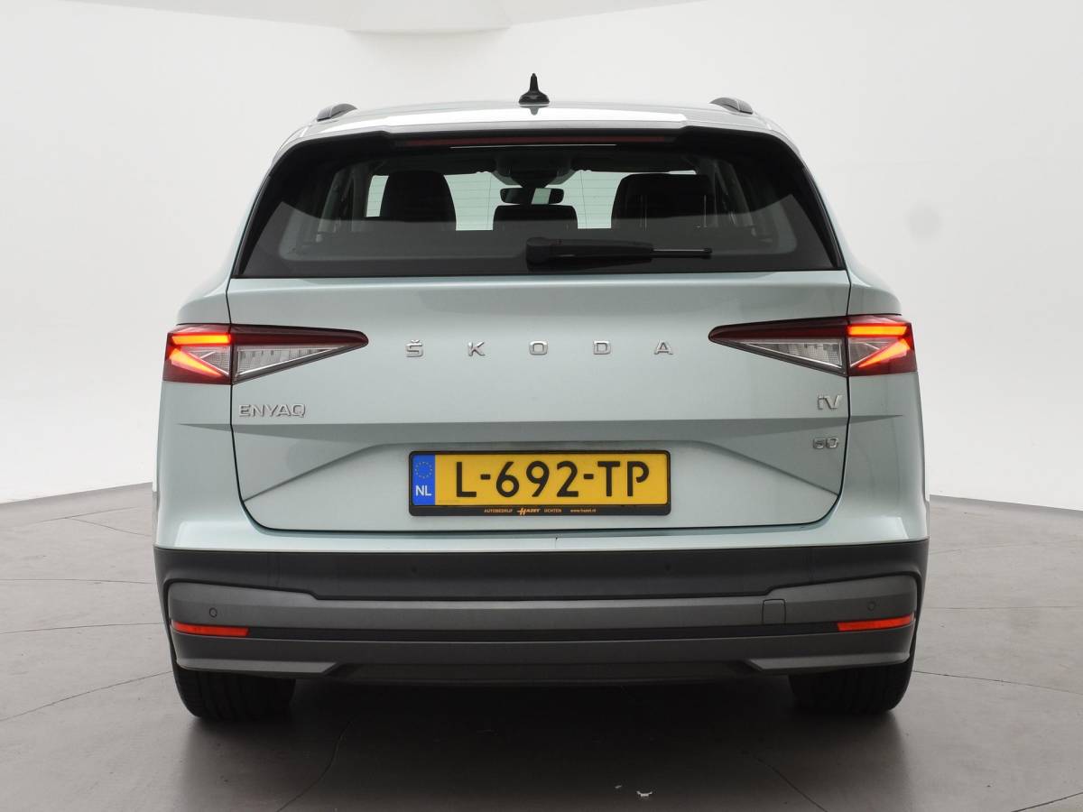 Škoda Enyaq iV Skoda Enyaq iV 60 + SFEERVERLICHTING | APPLE CARPLAY | ANDROID AUTO | DAB