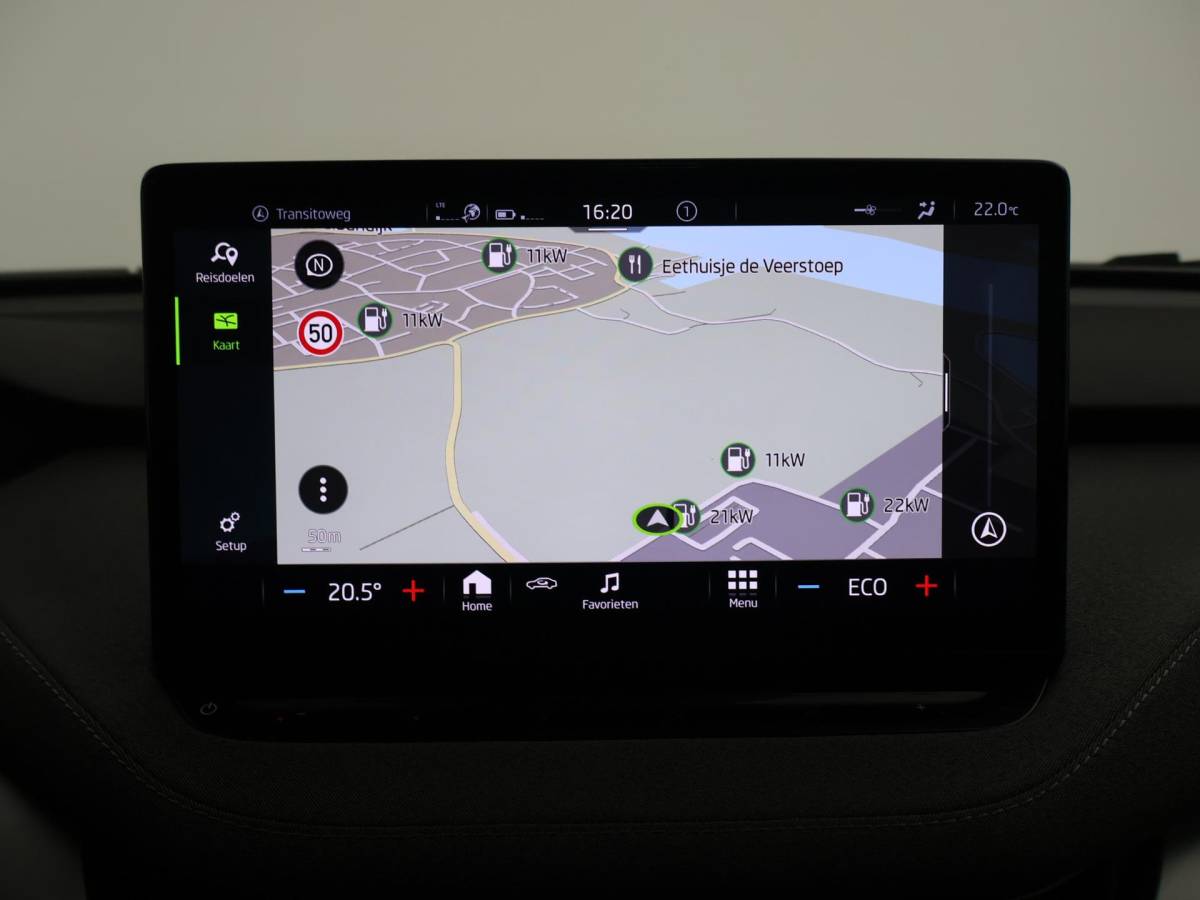 Škoda Enyaq iV Skoda Enyaq iV 60 + SFEERVERLICHTING | APPLE CARPLAY | ANDROID AUTO | DAB