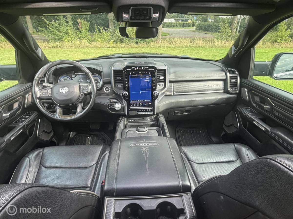 Dodge Ram 1500 Dodge Ram 1500 5.7 V8 4×4 Crew Cab  Limited