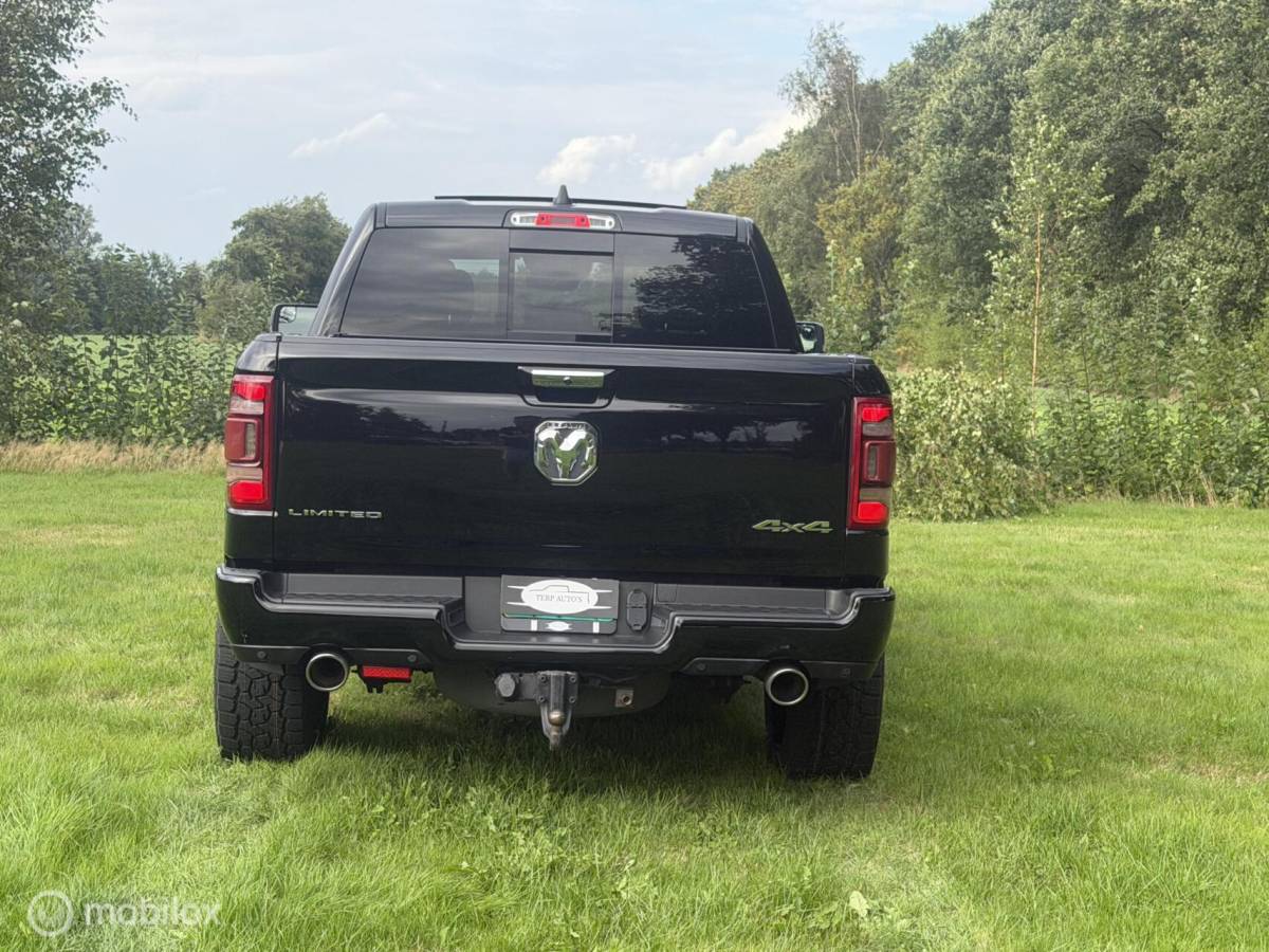 Dodge Ram 1500 Dodge Ram 1500 5.7 V8 4×4 Crew Cab  Limited