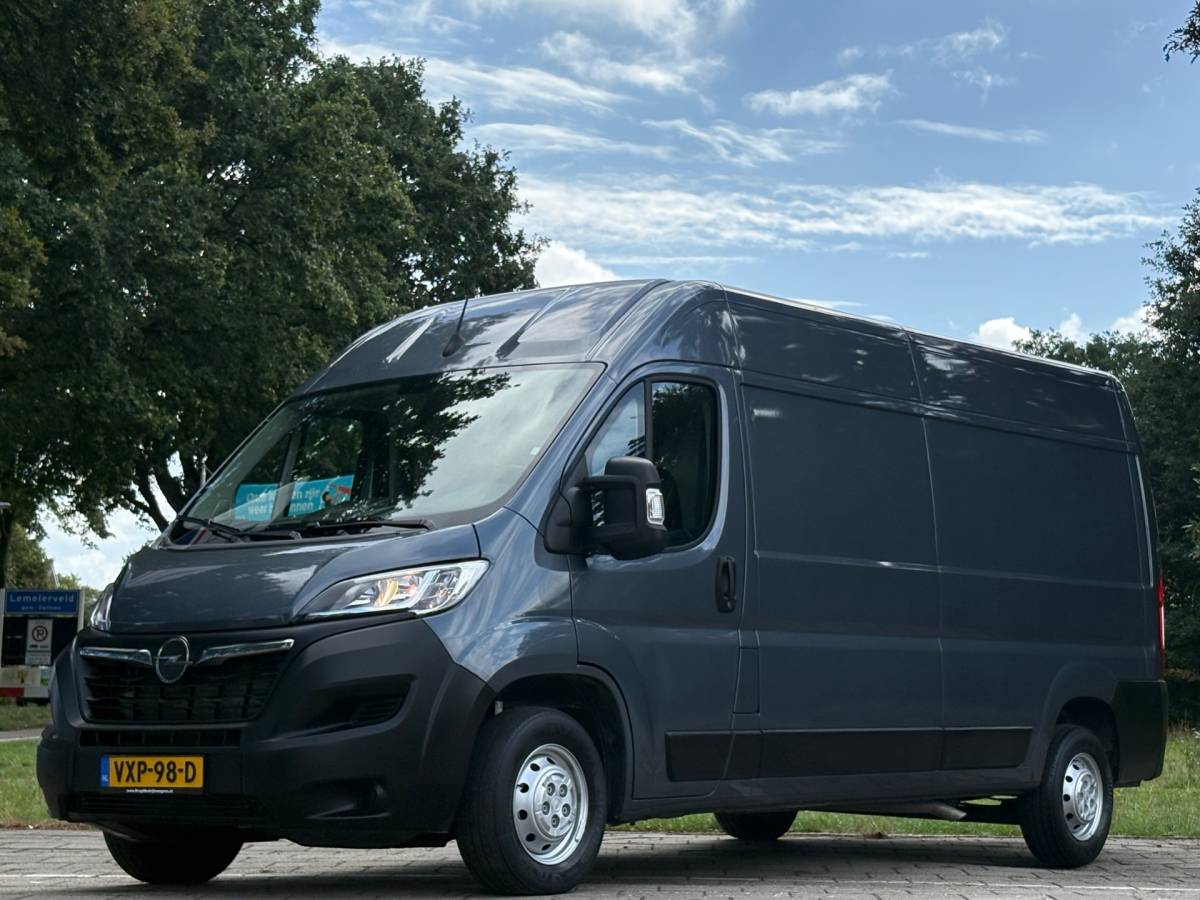 Opel Movano Opel Movano 2.2D 140PK L4H3|trekhaak 2500KG|airco|cruise|achteruitrijcamera|apple carplay|navi|drie zitplaatsen, EURO6.