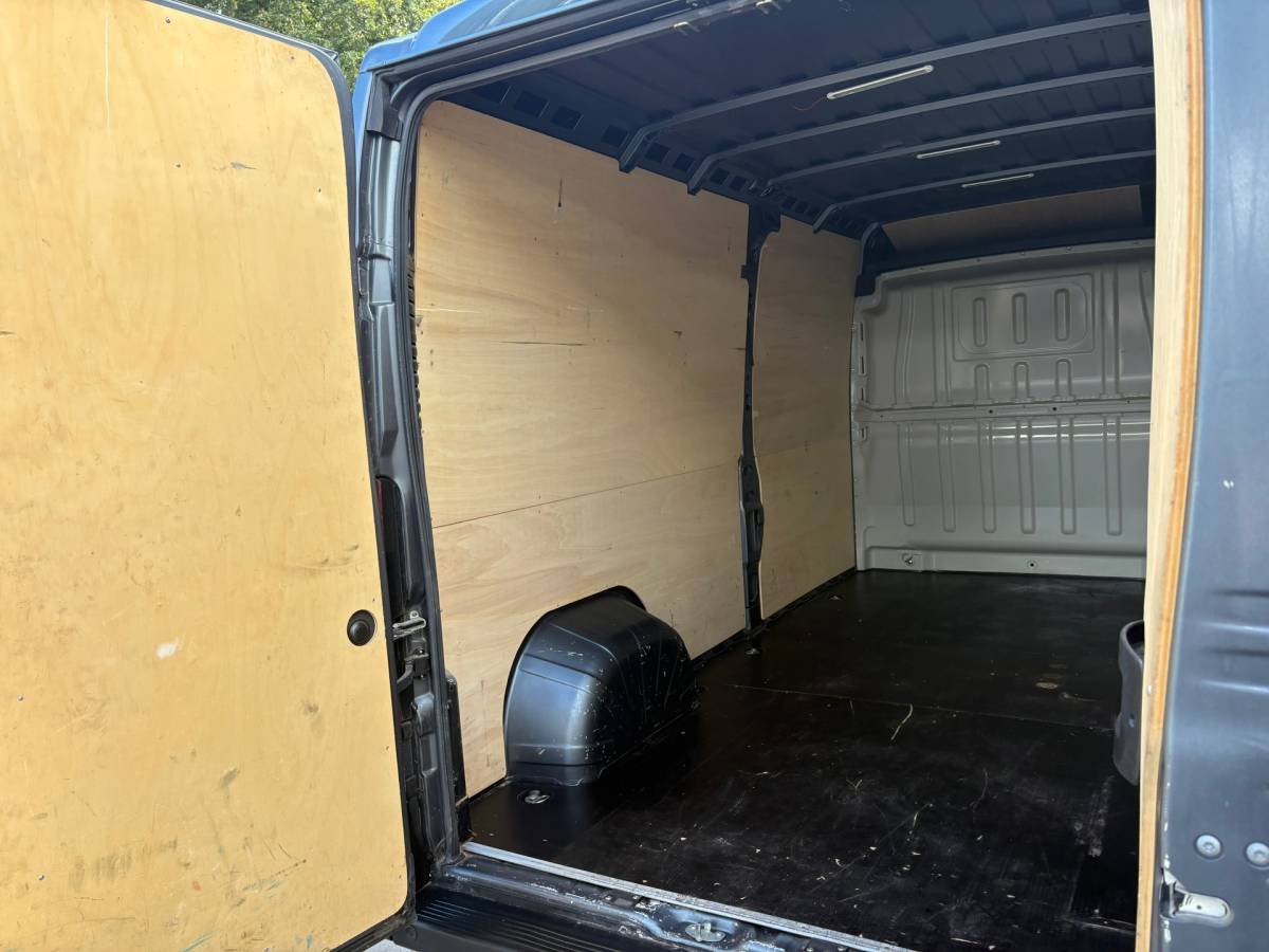 Opel Movano Opel Movano 2.2D 140PK L4H3|trekhaak 2500KG|airco|cruise|achteruitrijcamera|apple carplay|navi|drie zitplaatsen, EURO6.