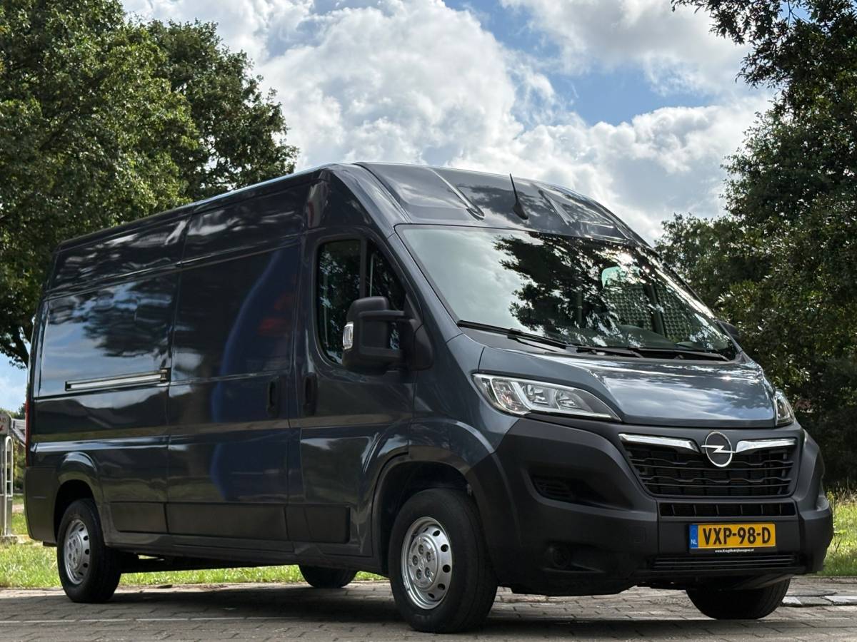 Opel Movano Opel Movano 2.2D 140PK L4H3|trekhaak 2500KG|airco|cruise|achteruitrijcamera|apple carplay|navi|drie zitplaatsen, EURO6.