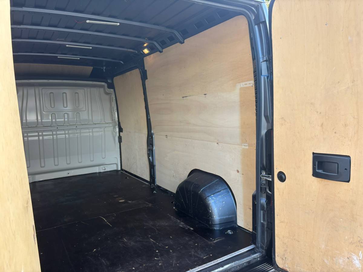 Opel Movano Opel Movano 2.2D 140PK L4H3|trekhaak 2500KG|airco|cruise|achteruitrijcamera|apple carplay|navi|drie zitplaatsen, EURO6.
