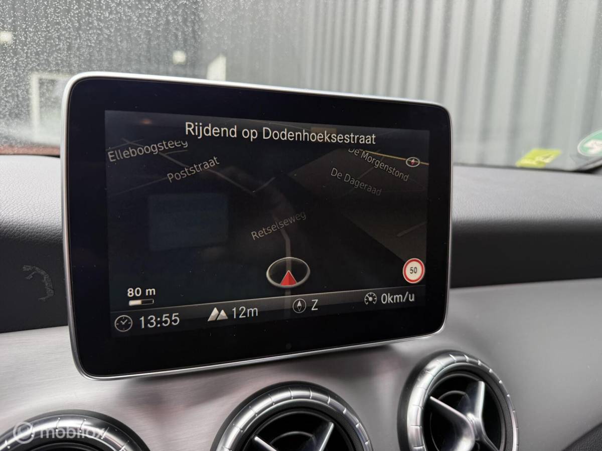 Mercedes-Benz CLA Mercedes CLA-klasse Shooting Brake 180 AMG Panorama Cruise Bluetooth NL Auto 2016