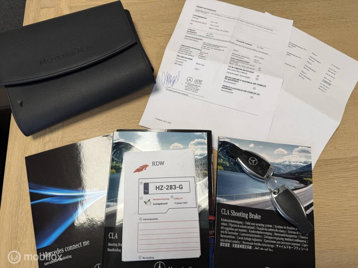 Mercedes-Benz CLA Mercedes CLA-klasse Shooting Brake 180 AMG Panorama Cruise Bluetooth NL Auto 2016